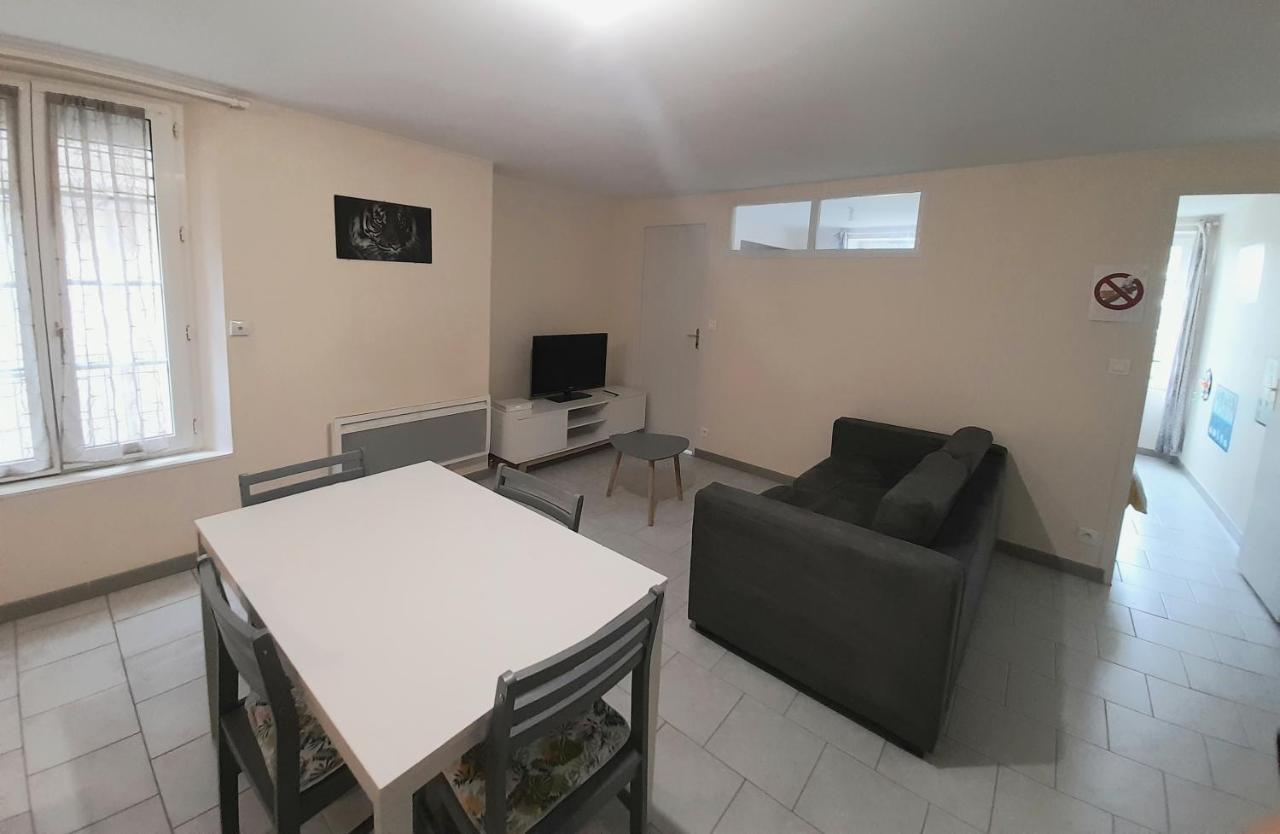 Animalier Apartment Жоани Екстериор снимка